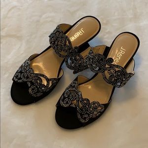 Super cute black and silver dress shoes! NWOT!! ♥️